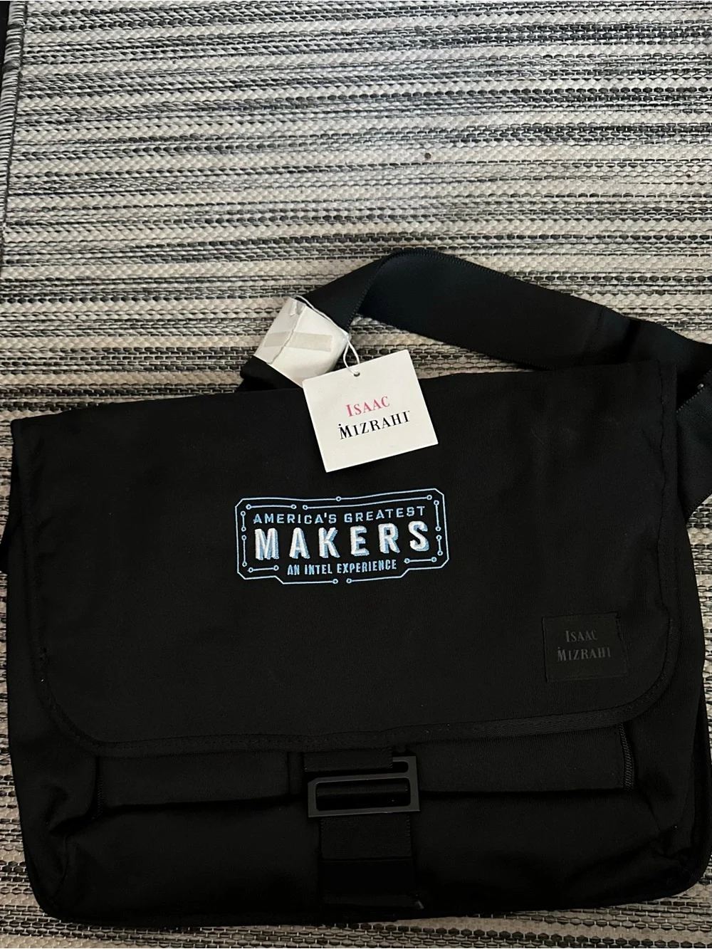 Isaac Mizrahi Crossbody Laptop Messenger Bag “america’s Greatest Makers” tv Show